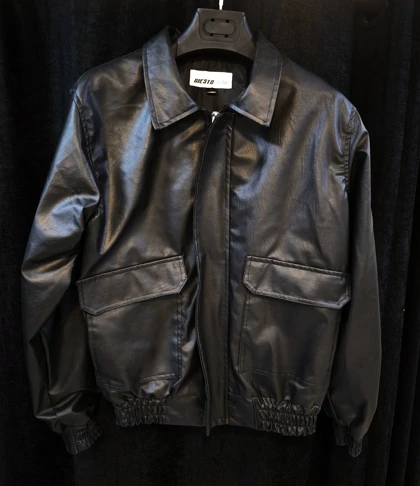 جکت چرم مشکی مات مدل باکسی لش فوق‌العاده شیک و با کیفیت ترند 2026