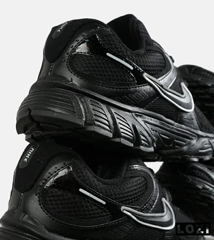 کفش کتانی مردانه و زنانه مشکی نایک NIKE v5 RNR