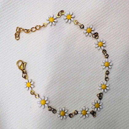 دستبند گل بابونه استیل طلایی