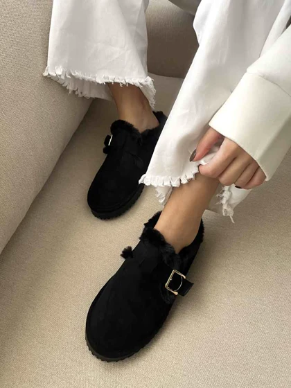 UGG سگک دار