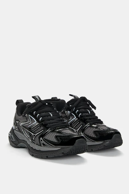 کتانی زنانه اورجینال پول اند بیر pull-and-bear