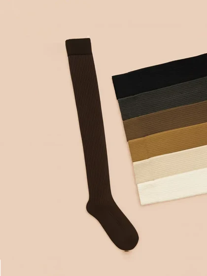 جوراب ساق بلند بالا زانو زنانه طرح کبریتی برجسته