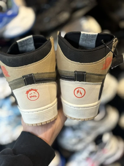 کتانی جردن ساق‌دار کرم قهوه ای