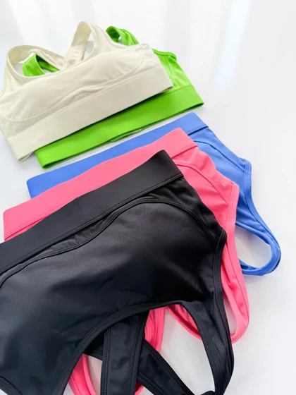 نیم‌تنه کاپ‌دار ورزشی حرفه ای قزن دار فلامنت بند ضربدری