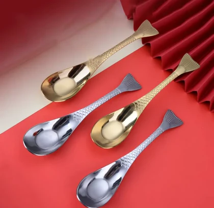 ملاقه استیل طرح ماهی