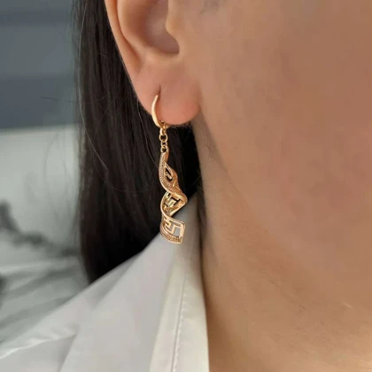 گوشواره زنانه طرح اسلیمی مارپیچ با رنگ ثابت ژوپینگ