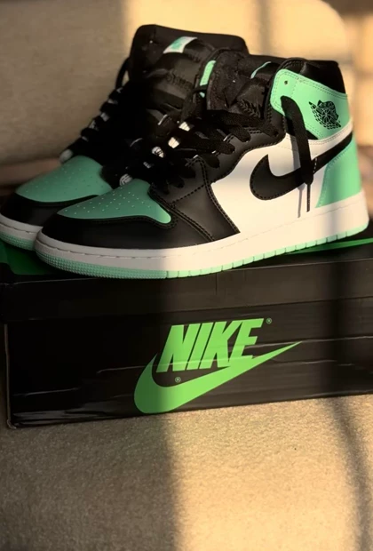 کتانی ویتنامی نایکی ایر جردن وان ساق‌دار گرین گلو Nike Air Jordan 1 High OG Green Glow