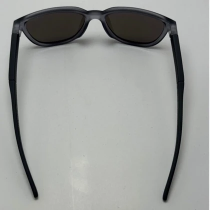 عینک آفتابی اوکلی سبک OAKLEY طوسی عدسی آبی آیینه ای کد 2435