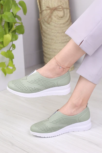 کفش پرسنلی زنانه نیکا