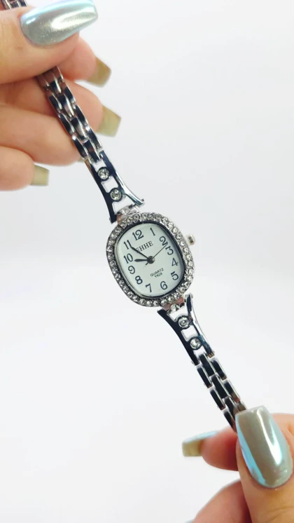 ساعت مچی زنانه مجلسی EHHE نگین‌دار با موتور کوارتز