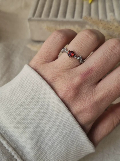 انگشتر جواهری کالکشن قرمز