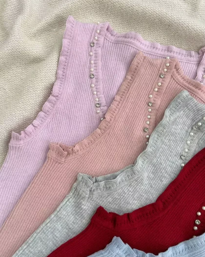 تاپ یقه کار شده با نگین و مروارید کد 5424