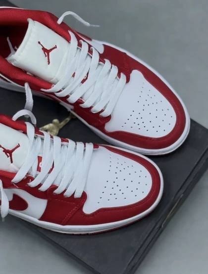 کتانی ویتنامی نایک ایر جردن وان لو سفید قرمزNike Air Jordan 1 Low Red white