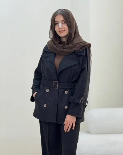 کت دکمه‌ای