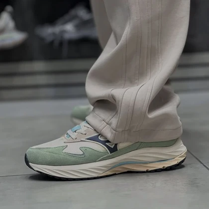 کفش روزمره میزانو مدل Wave Rider Beta