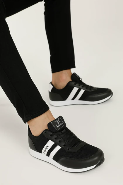 کتانی مردانه kinetix