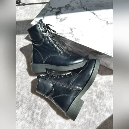 بوت لینا