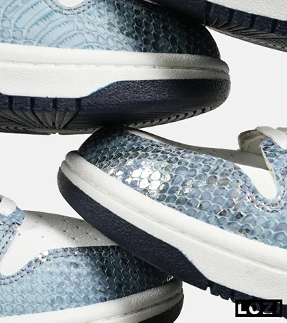 کفش کتانی مردانه و زنانه سفید آبی NIKE dunk low steam puppet