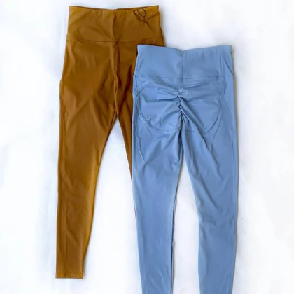 لگ ورزشی زنانه اسپندکس پشت چین‌دار