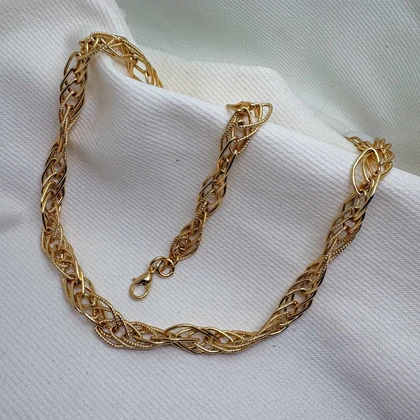 گردنبند برند شین مدل «تابش خیره‌کننده» | آبکاری طلای 24 عیار و درخشش همیشگی