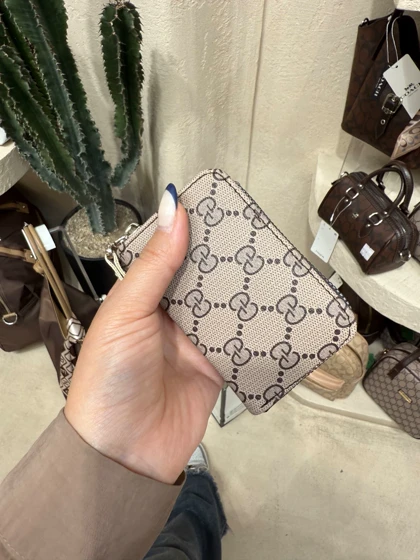 جاکارتی چرمی بنو