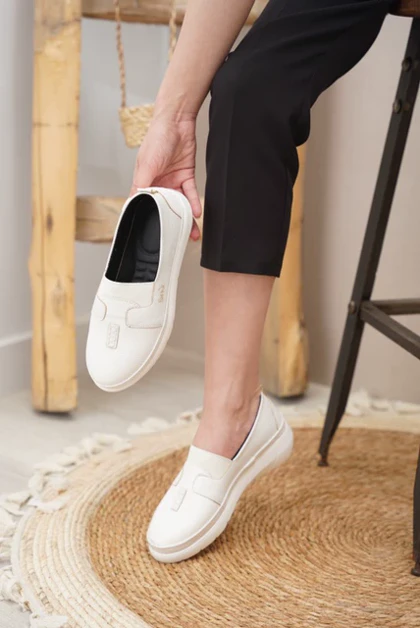 کفش طبی زنانه لاله