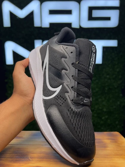 کتانی NIKE ZOOMX مشکی