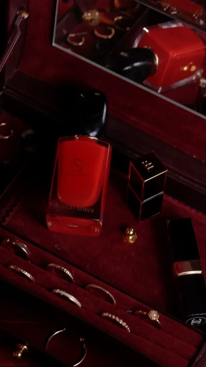 عطر زنانه جورجیو آرمانی اس آی پشن Giorgio Armani Si Passione