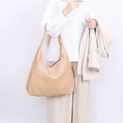 کیف دوشی هستی HASTI