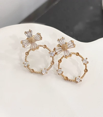 گوشواره گل بابونه استیل دخترونه 650