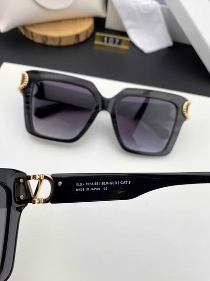 عینک آفتابی برند ولنتینو مدل VA107