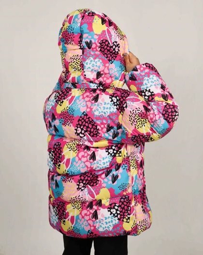 کاپشن طرح عشق دخترانه کلاهدار