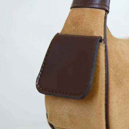 کیف رودوشی زنانه جیر قهوه‌ای مدل هوبو