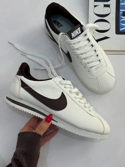 کتانی نایک کورتز 4234