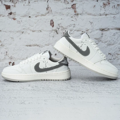 کفش کتانی زنانه نایک ایر جردن 1 تراویس اسکات نورث فیس سفید (Nike Air Jordan 1 x Low Travis Scott) کد 2339
