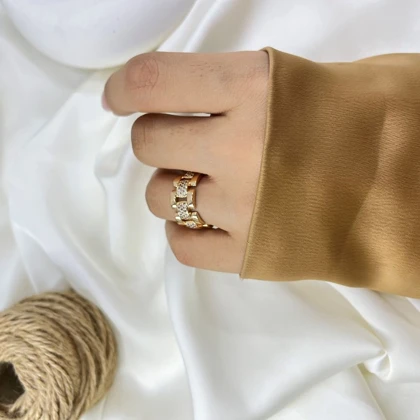 انگشتر زنانه ژوپینگ مدل آمیزه طرح زنجیری نگین‌دار