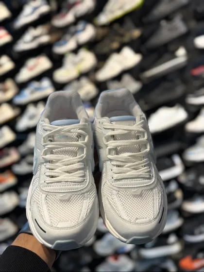 کتانی V2Kمردانه سفید آبی آسمانی