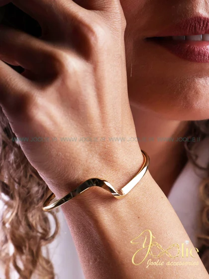 بنگل زنانه طرح موج کد B2127