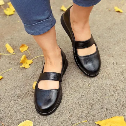 کفش مجلسی چرم زنانه CODE:809