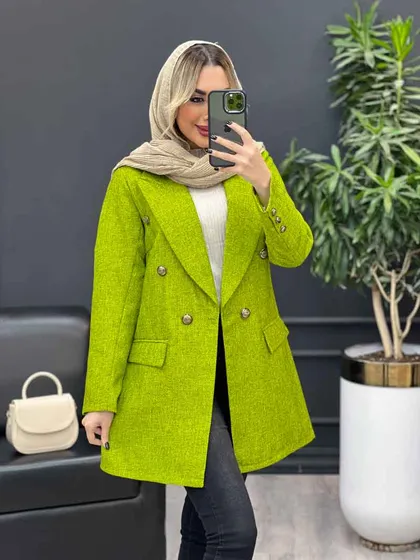 مانتو حصیری دکمه طلایی