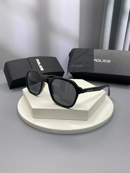 عینک آفتابی پلیس مدل XB2303 فریم مدرن با عدسی پلاریزه و محافظ UV400 مناسب استایل روزمره