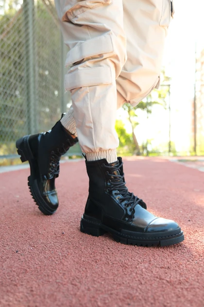 بوت و نیم بوت مردانه ریکان riccon