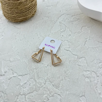 گوشواره زنانه طرح مثلث جواهری شیک و خاص ژوپینگ