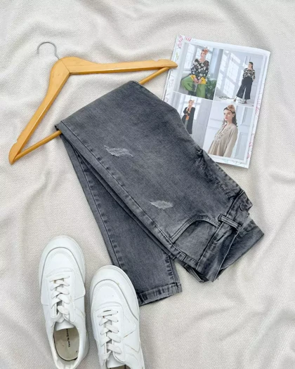 شلوار جین جذب تک‌رنگ کد 5542