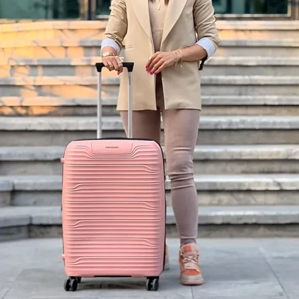 چمدان وارداتی ماندیرو مدل MANDIRO - MNDR190 SERIES سری سه عددی