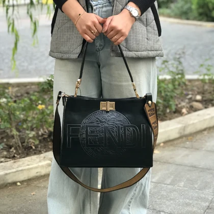 کیف زنانه Fendi (فندی) وارداتی بزرگ کد 1604