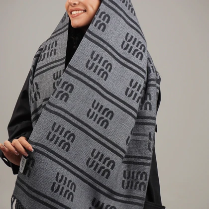 شال میو میو