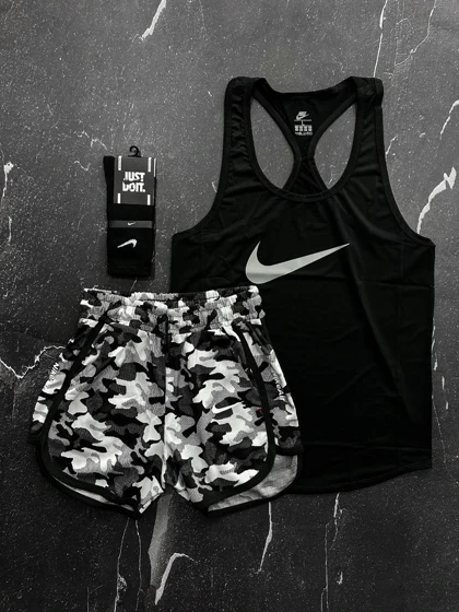 پکیج کد E507 شامل رکابی + شلوارک چریکی + جوراب با تم مشکی سفید 🖤🤍