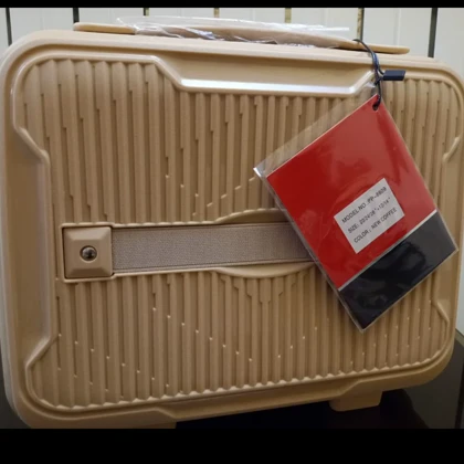 چمدان لوازم آرایشی برند مونزا MONZA مدل pp-8809