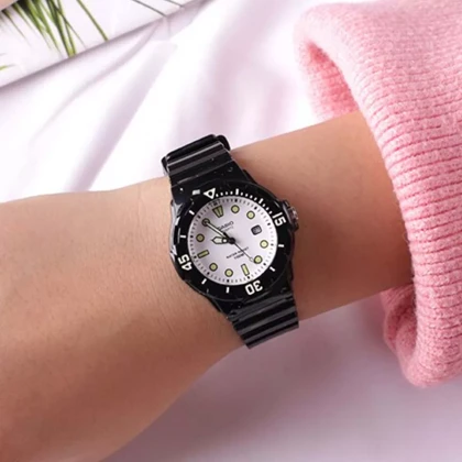 ساعت مچی زنانه کاسیو CASIO LRW-200H-7E1V